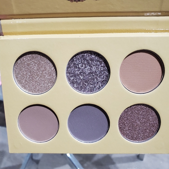 Juvia's Place The Taupes Mini Eyeshadow Palettes - Picture 2 of 4